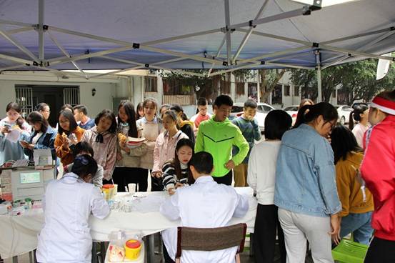 2018年宜宾学院体育学院无偿献血活动